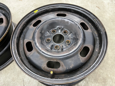 Felgi stalowe Chrysler PT Cruiser 00-10r. 15 cali 6jx15 ET40 5x100 KOMPLET 05272864ab