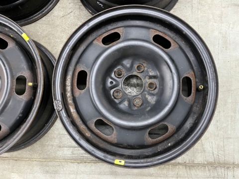 Felgi stalowe Chrysler PT Cruiser 00-10r. 15 cali 6jx15 ET40 5x100 KOMPLET 05272864ab