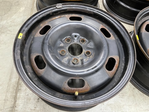 Felgi stalowe Chrysler PT Cruiser 00-10r. 15 cali 6jx15 ET40 5x100 KOMPLET 05272864ab