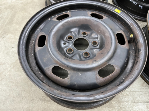 Felgi stalowe Chrysler PT Cruiser 00-10r. 15 cali 6jx15 ET40 5x100 KOMPLET 05272864ab