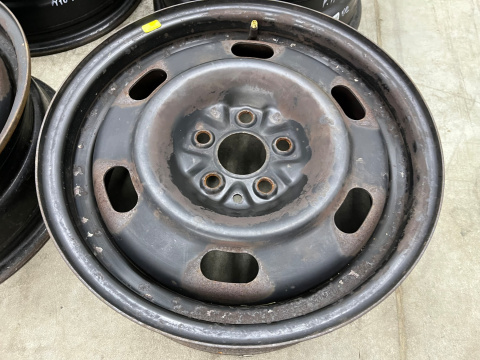 Felgi stalowe Chrysler PT Cruiser 00-10r. 15 cali 6jx15 ET40 5x100 KOMPLET 05272864ab