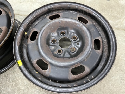 Felgi stalowe Chrysler PT Cruiser 00-10r. 15 cali 6jx15 ET40 5x100 KOMPLET 05272864ab