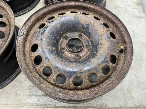 Felgi stalowe Opel Vectra C Signum Astra H Zafira Meriva Saab 16 cali 6,5jx16 ET41 5x110 KOMPLET 2160113