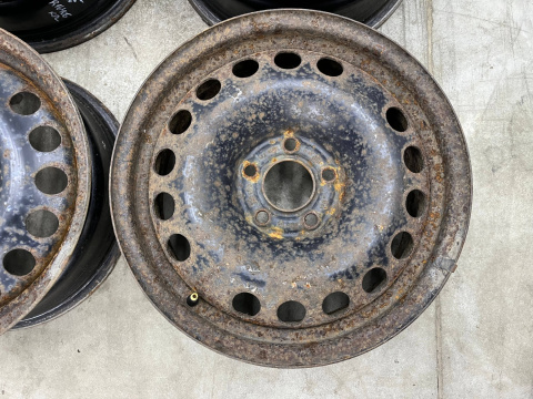 Felgi stalowe Opel Vectra C Signum Astra H Zafira Meriva Saab 16 cali 6,5jx16 ET41 5x110 KOMPLET 2160113