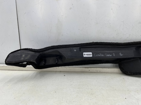 Osłona błotnika Toyota Corolla Verso II 04-09r. prawe wewnętrzne wygłuszenie błotnika prawy przód 53866-0f010