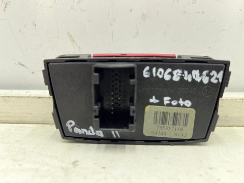 Włącznik świateł awaryjnych Fiat Panda 2 II 03-12r. przycisk świateł przeciwmgielnych 735357118