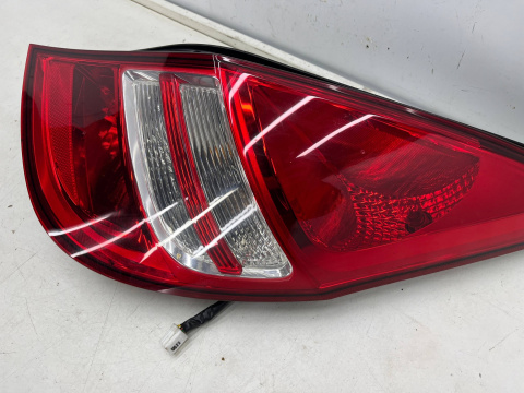 Lampa Hyundai i30 I FD 07-12r. HB 5Drzwi PRAWA tylna oryginalna prawy tył BEZ USZKODZEŃ 92402-2r0
