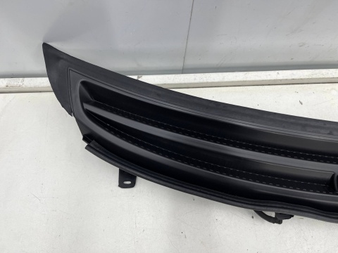 Podszybie Fiat Panda 2 II 03-12r. górne uszczelka Europa ze sprzyskiwaczami 735340441