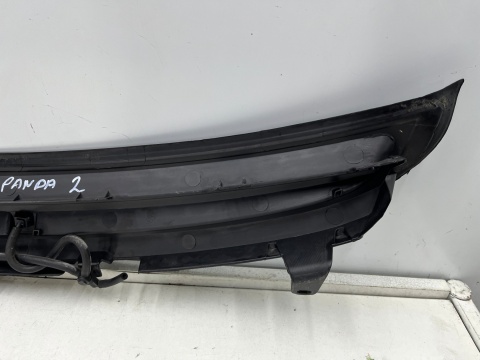 Podszybie Fiat Panda 2 II 03-12r. górne uszczelka Europa ze sprzyskiwaczami 735340441