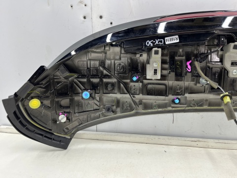 Spoiler Mazda CX-30 CX30 19r.- lotka na dach klapy bagażnika trzecie swiatło stopu LED dfr5-51580 dgh9-b0965