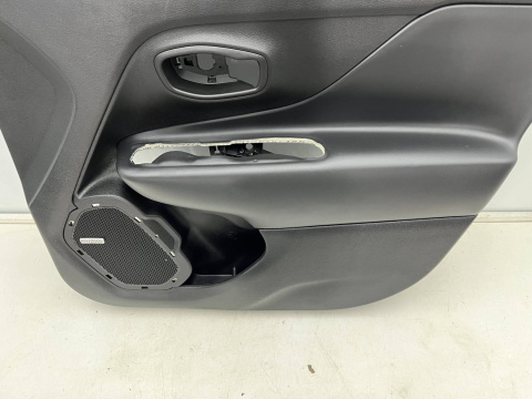Tapicerka Jeep Renegade 14r.- prawy przedni boczek drzwi pasażera podświetlana klamka ekoskóra PRAWY przód y0022915