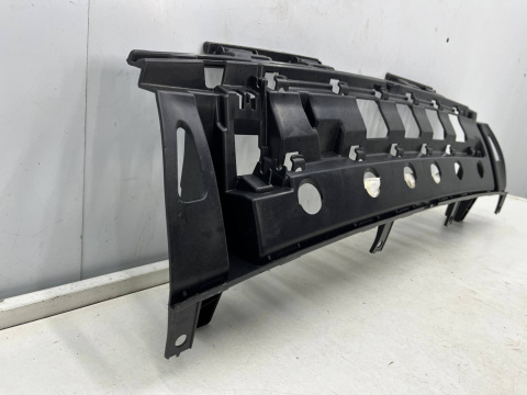 Ślizg Mercedes w223 v223 S-klasa 20r.- tylne dolne środkowe mocowanie wspornik uchwyt zderzaka NOWY a2238854102