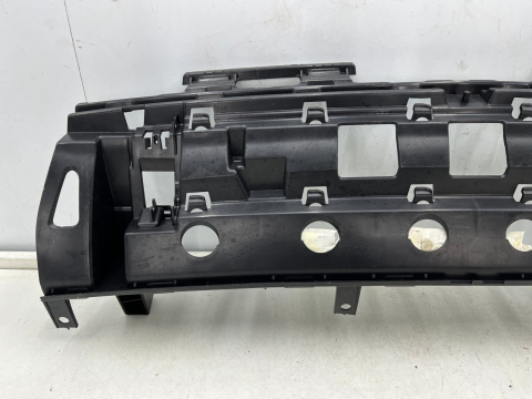 Ślizg Mercedes w223 v223 S-klasa 20r.- tylne dolne środkowe mocowanie wspornik uchwyt zderzaka NOWY a2238854102