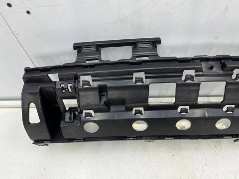 Ślizg Mercedes w223 v223 S-klasa 20r.- tylne dolne środkowe mocowanie wspornik uchwyt zderzaka NOWY a2238854102