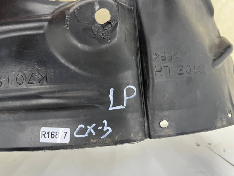 Nadkole Mazda CX-3 CX3 15-21r. LEWE przednie ORYGINALNE d10e-k7016