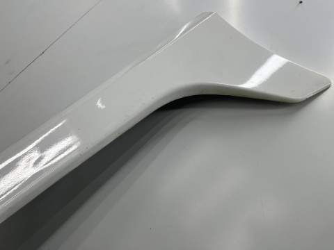 Nakładka progu Hyundai I30 I FD 5Drzwi HB 07-12r. PRAWA listwa progowa zewnętrzna kolor 7F próg 87754-2r600