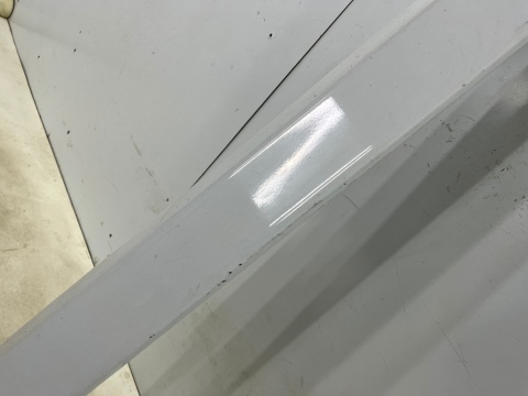 Nakładka progu Hyundai I30 I FD 5Drzwi HB 07-12r. PRAWA listwa progowa zewnętrzna kolor 7F próg 87754-2r600