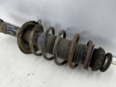 Amortyzator VW Polo 3 III Seat Ibiza II 83-04r. BENZYNA przedni PRAWY LEWY mcpherson sprężyna lewy prawy przód 6N0413031J  