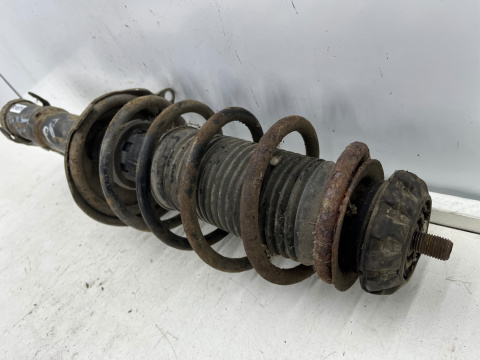 Amortyzator VW Polo 3 III Seat Ibiza II 83-04r. BENZYNA przedni PRAWY LEWY mcpherson sprężyna lewy prawy przód 6N0413031J  