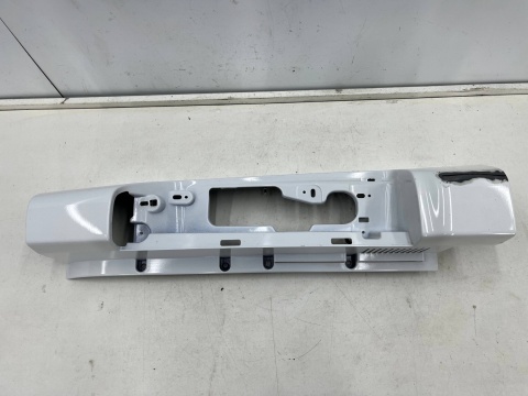 Listwa Renault Trafic III Talento NV300 Primastar II Vivaro B 14r.- prawa nakładka lampy tylnej obudowa narożnik 93450969