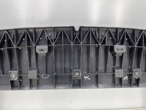 Osłona pod zderzak Peugeot 308 II T9 + SW 13-21r. przednia osłona płyta dolna silnika podwozia 9677363680