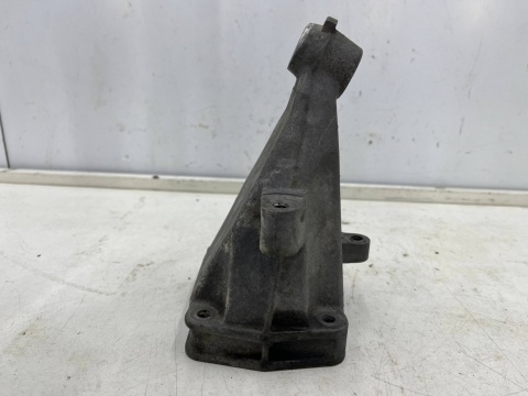 Poduszka silnika Mercedes Sprinter II W906 06-18r. 2.2 CDI diesel mocowanie łapa silnika A6462230304