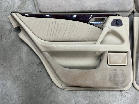 Fotele Mercedes w210 KOMBI 95-02r. kanapa tylna boczki drzwi KOMPLET skóra pompowane elektryczne z pamięcią beżowe