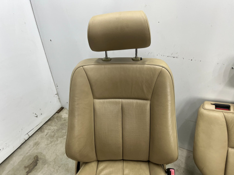 Fotele Mercedes w210 KOMBI 95-02r. kanapa tylna boczki drzwi KOMPLET skóra pompowane elektryczne z pamięcią beżowe