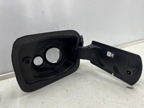 Klapka wlewu paliwa BMW X1 F48 15-22r. NIEPRZEBITA nieuszkodzona 7359171 7458867 8496890