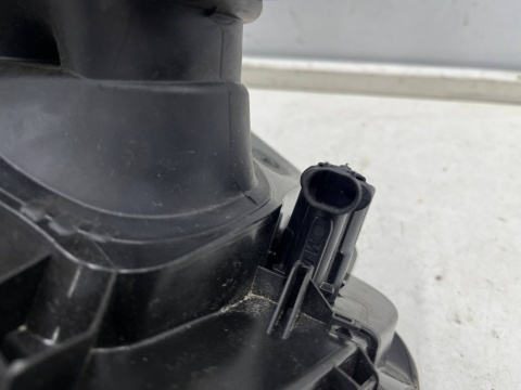 Klapka wlewu paliwa BMW X1 F48 15-22r. NIEPRZEBITA nieuszkodzona 7359171 7458867 8496890