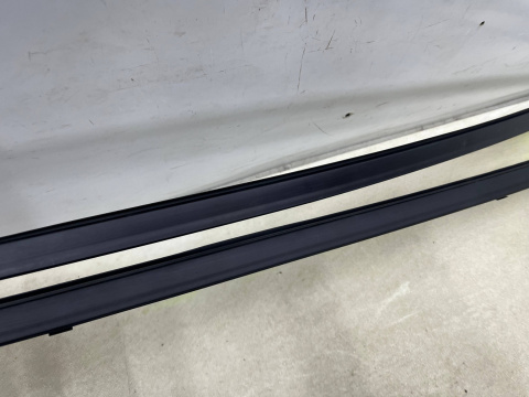 Listwa Mazda CX-30 CX30 19r.- dachowa prawa lewa nakładka zaślepka KOMPLET