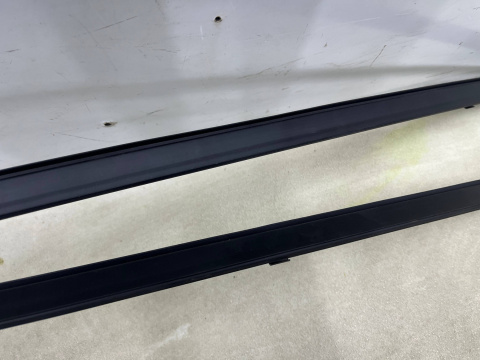 Listwa Mazda CX-30 CX30 19r.- dachowa prawa lewa nakładka zaślepka KOMPLET