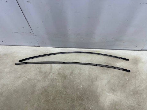 Listwa Mazda CX-30 CX30 19r.- dachowa prawa lewa nakładka zaślepka KOMPLET