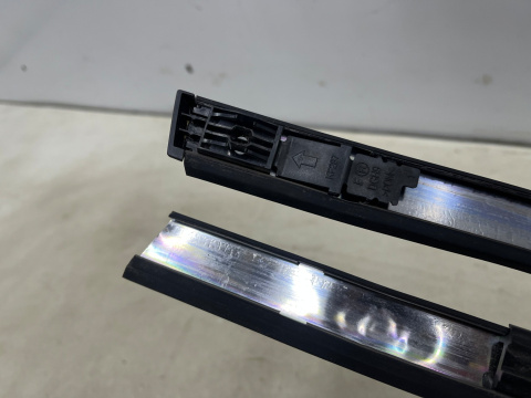 Listwa Mazda CX-30 CX30 19r.- dachowa prawa lewa nakładka zaślepka KOMPLET