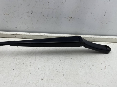 Ramię wycieraczki VW Golf 7 VII 12-20r. prawa strona pasażera prawy przód 5G1955410a