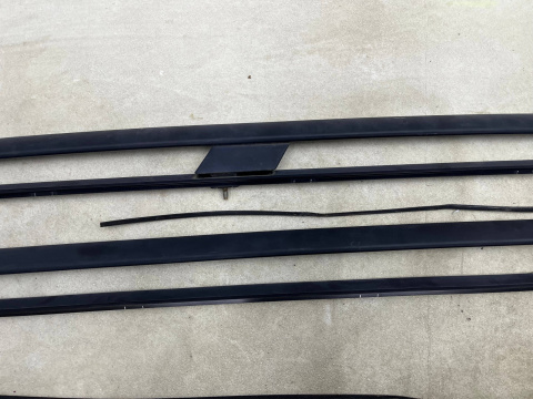 Relingi dachowe Mercedes w210 KOMBI 95-02r. lewa prawa + listwy nakładki KOMPLET