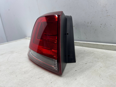 Lampa VW Golf 7 VII HB 5Drzwi 12-16r. przedlift lewa tylna oryginalna lewy tył 5g0945095f