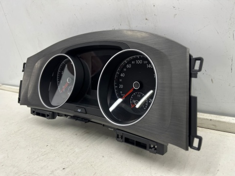 Licznik VW Golf 7 VII 12-20r. 1.4 TSi benzyna zegary 5g0920860