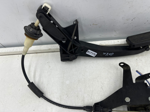 Pedał gazu Mercedes w210 95-02r. potencjometr gazu czujnik przyspieszenia linka a0115428717 1293010001 0205001303