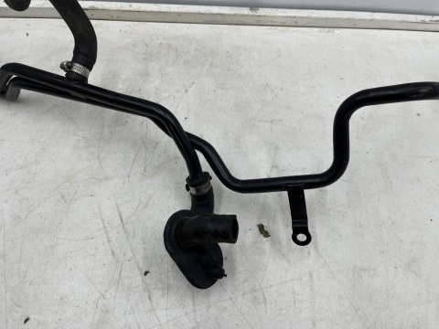 Rura Mercedes w210 95-02r. 3.2 v6 benzyna przewód wody wąż metalowy magistrala 2105000872