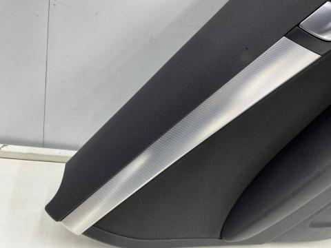 Tapicerka Audi A3 8p Sportback 5D 03-13r. boczek drzwi lewych tylnych pasażera lewy tył 093044586