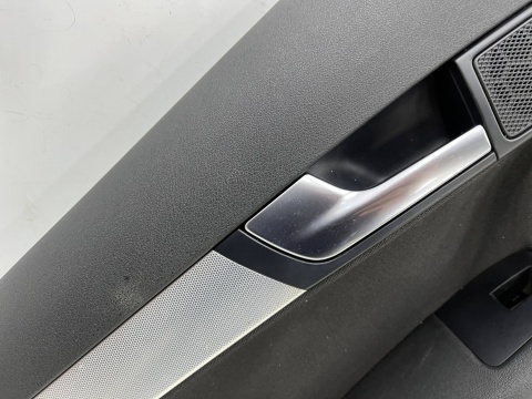 Tapicerka Audi A3 8p Sportback 5D 03-13r. boczek drzwi lewych tylnych pasażera lewy tył 093044586