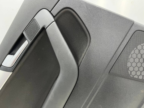 Tapicerka Audi A3 8p Sportback 5D 03-13r. boczek drzwi lewych tylnych pasażera lewy tył 093044586