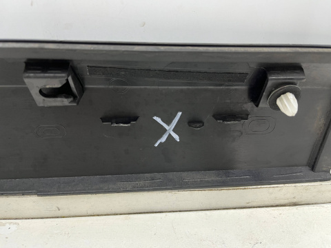Listwa Mazda CX-3 CX3 14-21r. lewa przednia dolna nakładka drzwi lewy przód d10e-51rb1