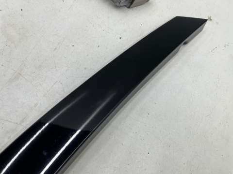 Listwa Mercedes w210 95-02r. KOMBI prawa tylna boczna nakładka karoseryjna ozdobna obramówka szyby bagażnika