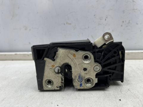 Zamek drzwi Dacia Sandero 2 II Logan 2 II Mcv kombi VAN 12-20r. prawych przednich drzwi prawy przód 805026816