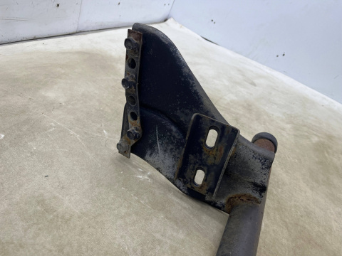 Belka zderzaka Mitsubishi L200 tylne dolne wzmocnienie poprzeczka szerokie mocowanie na cztery otwory