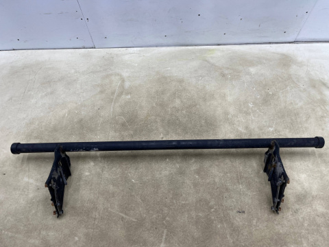 Belka zderzaka Mitsubishi L200 tylne dolne wzmocnienie poprzeczka szerokie mocowanie na cztery otwory