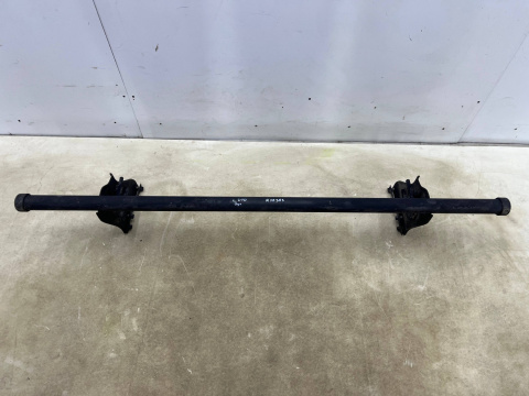 Belka zderzaka Mitsubishi L200 tylne dolne wzmocnienie poprzeczka szerokie mocowanie na cztery otwory