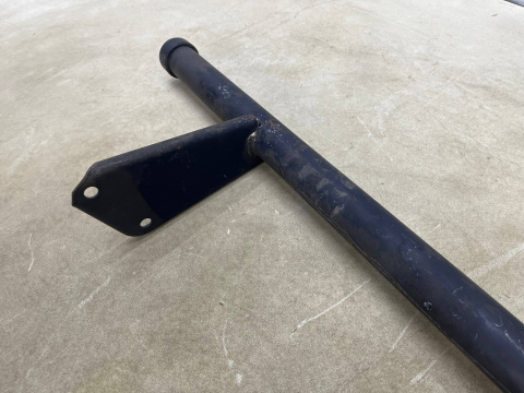 Belka zderzaka Mitsubishi L200 tylne dolne wzmocnienie poprzeczka wąskie mocowanie na dwa otwory